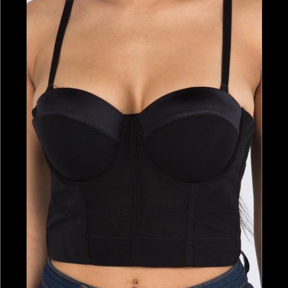 Tilly’s zip up crop top - Picture 3 of 3